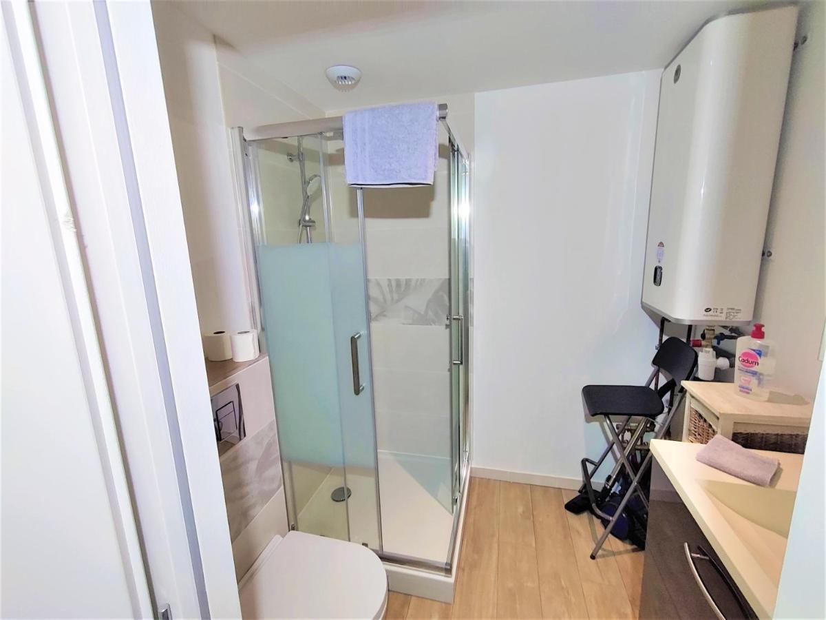 Appartement T2 "Mesange" Hyper Centre D'Ernée Dış mekan fotoğraf